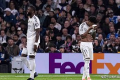 7分钟逆转皇马！曼城主帅瓜迪奥拉三记战术杀招击溃皇马防线！