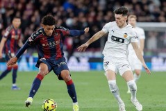 2-0，昔日曼联天才闪耀西甲：锋芒毕露助力瓦伦西亚终结三连败