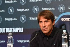 意甲冠军遭遇6-2惨败，孔蒂外战表现再受质疑