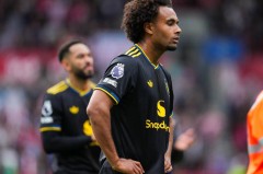 热门球员齐尔克泽转会风云：罗马曼联的博弈与期待