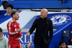 压力来了！斯洛特三连败“走上瓜帅老路”，新援反倒制约了利物浦