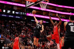 杜兰特32分&中投绝杀默里35分 阿门23+12火箭险胜鹈鹕