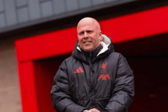 落后曼联5分！同期下滑21分！曝利物浦或解雇斯洛特，阿隆索成最大热门