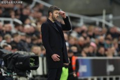 曼联还没想好：卡里克用战绩赢下信任票，但潜在竞争者实力不俗