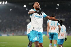 4-0，36岁奥巴梅杨1球2助，格林伍德1球，法甲第3横扫欧冠4冠王