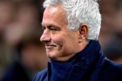 一场2-0！让穆帅欧冠首胜：后3轮对3大豪门，赢2场有望进附加赛