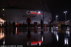 VAR争议再现！利物浦角球混战进球被判无效，手球引发热议！