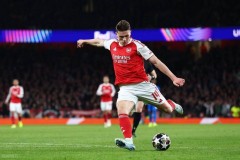 欧冠1/4决赛首回合：葡萄牙体育vs阿森纳，恐怖主场遇残阵枪手，哲凯赖什反戈旧主