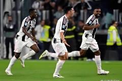 意甲！斑马门将贸然出击送空门，尤文0-2科莫5场不胜