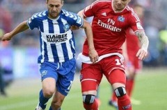 德甲激战：汉堡主场迎战法兰克福，保级与冲欧的生死博弈