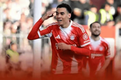 凯恩轮休拜仁照样5比0狂胜，单赛季105球破百年纪录，德甲冠军悬念彻底终结