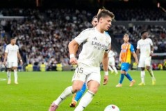 3-4爆冷出局！皇马三线溃败+联赛绝望，西甲死磕巴萨，换帅提上日程