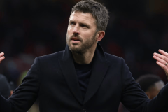 曼联领跑！法甲 “怪兽” 中卫愿火速加盟，马奎尔长期替身敲定