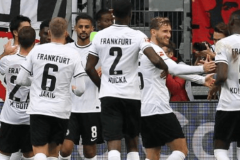 周日038德甲法兰克福VS沃尔夫斯堡：德甲巅峰战，法兰克福主场龙焰能否吞噬落魄狼堡？