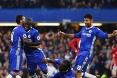 蓝军控球努力却仍输一球，曼联靠反击拿三分，球队战术与环境差异成为胜负关键