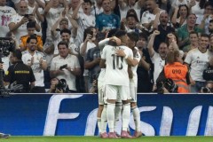 维尼修斯双响，皇马3-1登顶西甲。