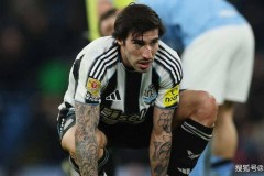 贝尔塔可省下上亿巨资！托纳利平替现身，枪手小将被誉为新维埃拉