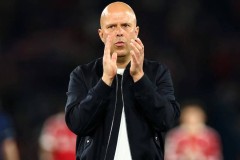 不会解雇斯洛特！英超落后21分，欧冠濒临出局，曝利物浦拒绝换帅