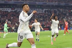 姆巴佩迎皇马百场！轰85球仍遭炮轰：1点不如C罗，西甲欧冠0冠