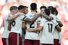 联赛杯狂欢夜！曼城阿森纳切尔西携手晋级，利物浦热刺爆冷被淘汰