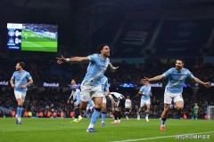 哈兰德坐板凳，曼城踢嗨了！3亿“死亡三小”给瓜帅出了道终极难题