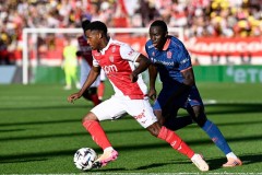 22岁巴萨旧将法蒂在法甲赛场绽放光芒，双响炮助摩纳哥2场不败