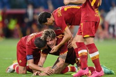 罗马放走穆帅自毁长城，欧联杯出局只剩意甲独木桥