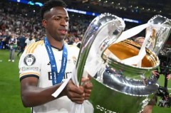 维尼、巴佩如何选择？阿韦洛亚参考：弗格森如何选择鲁尼、C罗