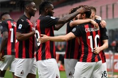 意甲：AC米兰VS萨索洛，AC米兰登顶第一，主场强势，血洗萨索洛势在必行？