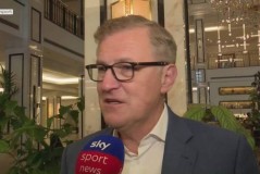 承认夏窗操作糟糕？德雷森：不能只让埃贝尔背锅 需适应英超转变