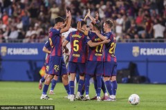 西甲-三人梅开二度莱万拉菲替补双响 巴萨6-0瓦伦西亚