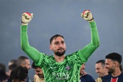 26岁意大利国门多纳鲁马陷进退两难境地，面临无球可踢的困境