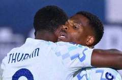 意甲冠军悬念解除：国米反转科莫，争四战况激烈