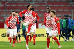 德甲法甲重磅比赛前瞻：朗斯主场称雄在望，圣保利与科隆生死较量悬念重重